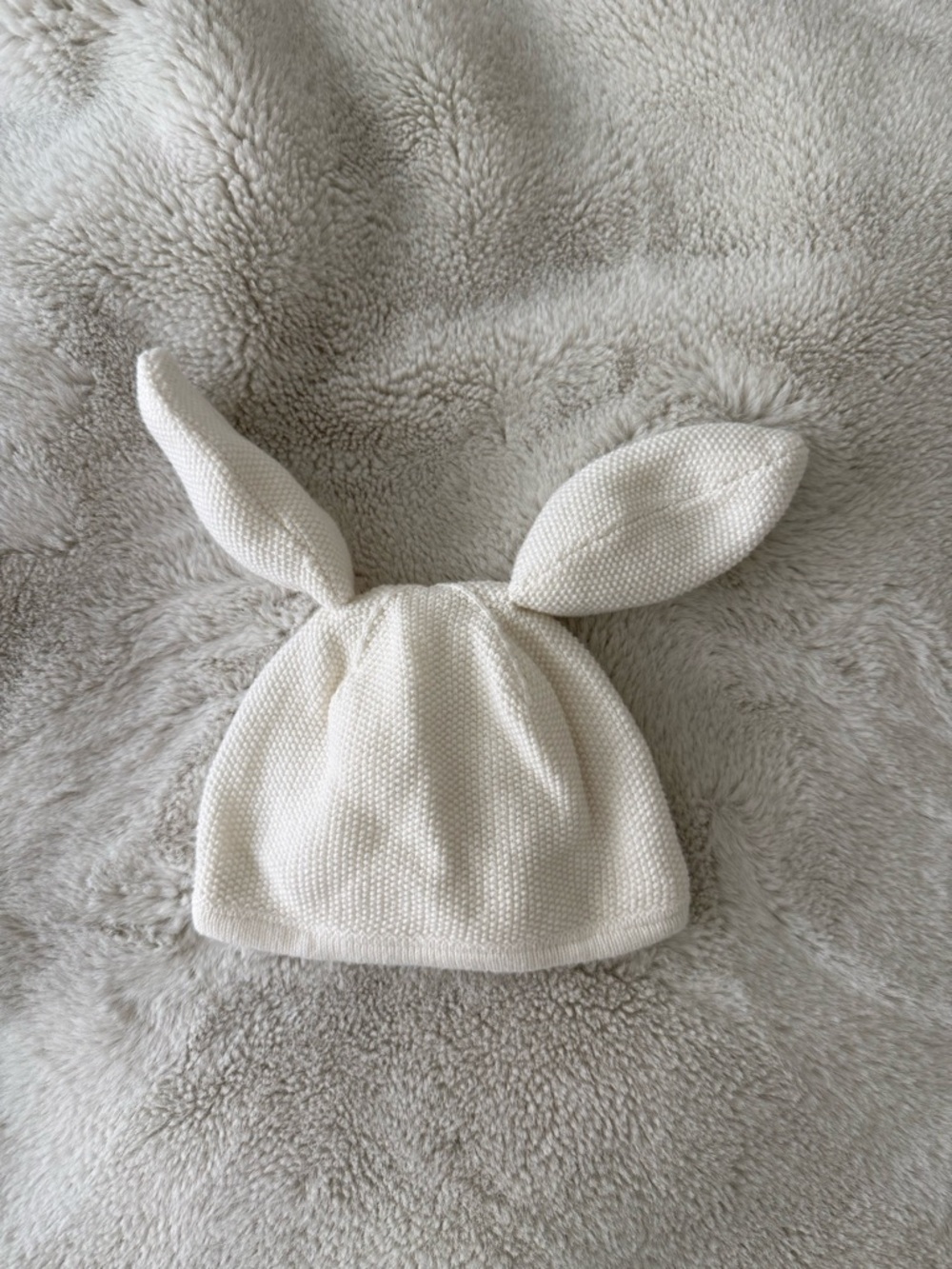 Like new - Baby Bunny Knit Hat